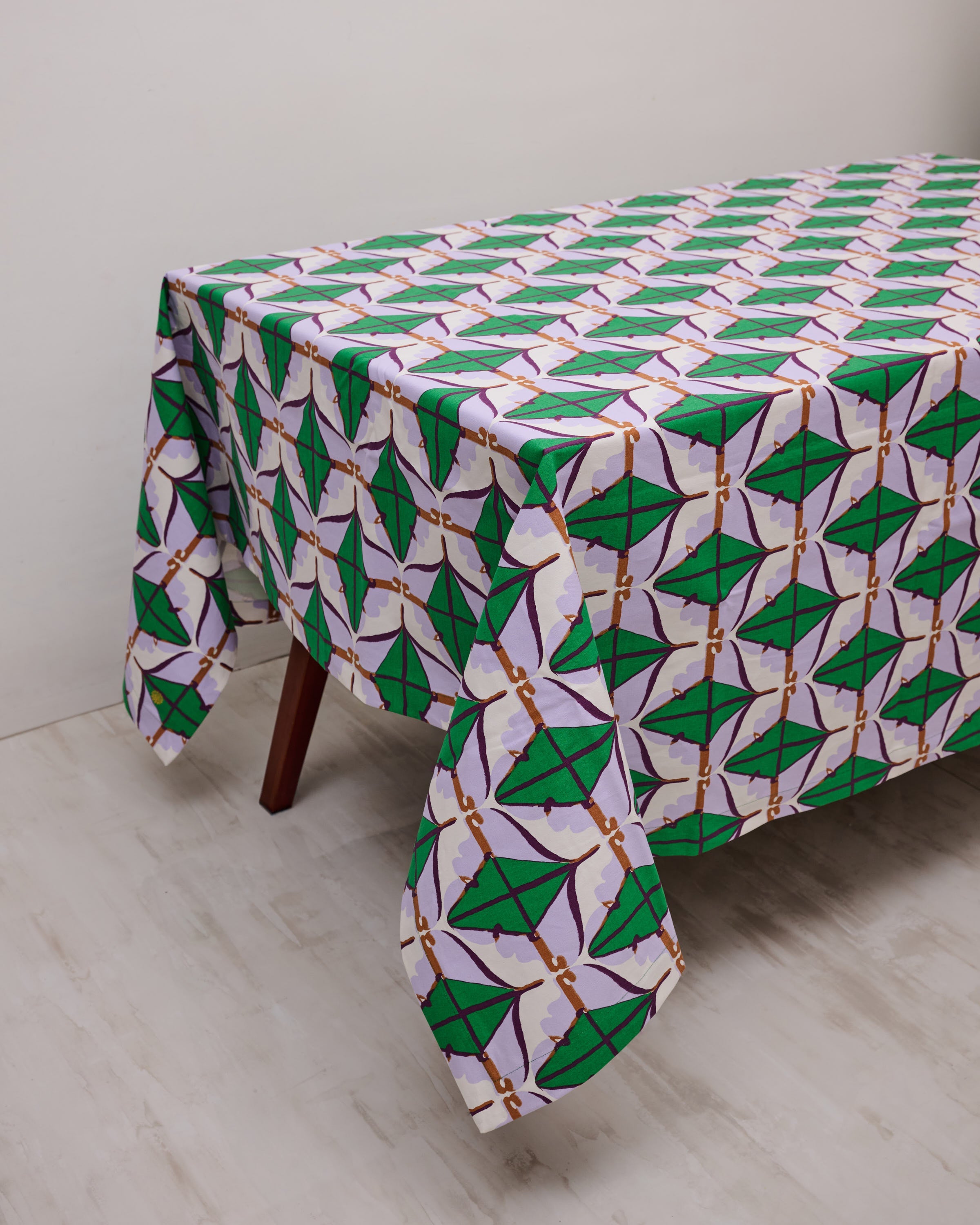 Large Table Cloth-Diamonds Lilac