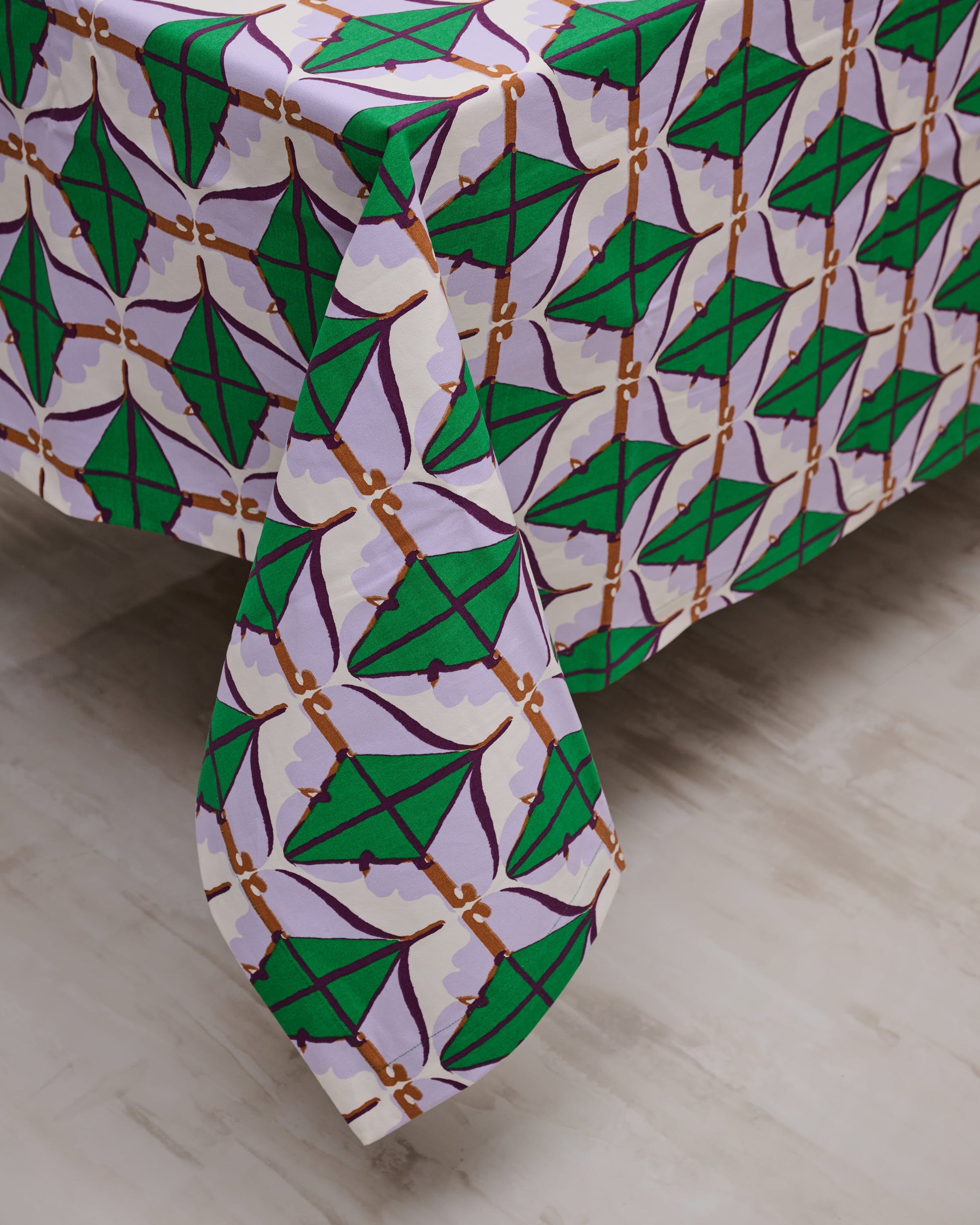 Large Table Cloth-Diamonds Lilac