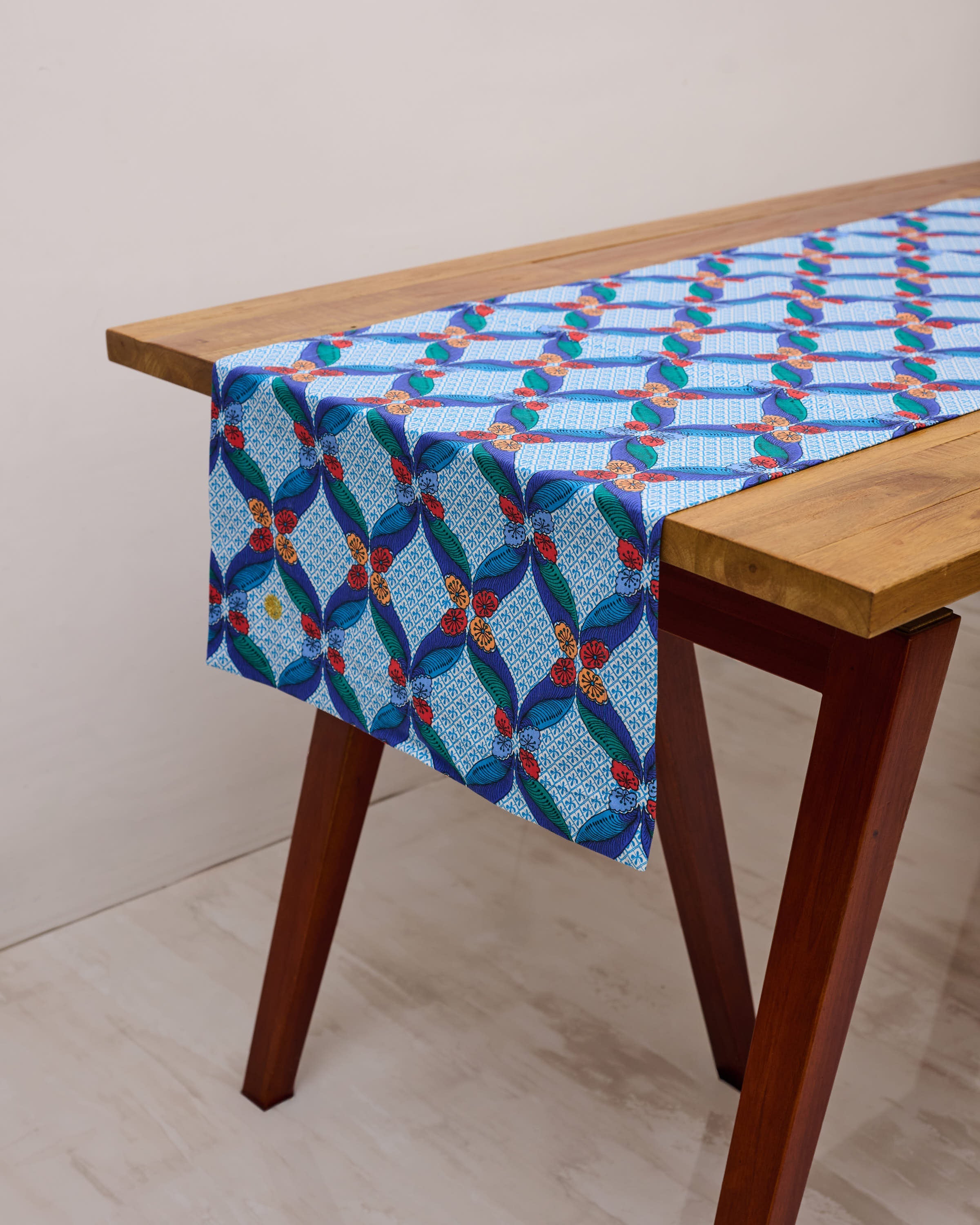 Table Runner - Seal The Deal Blue