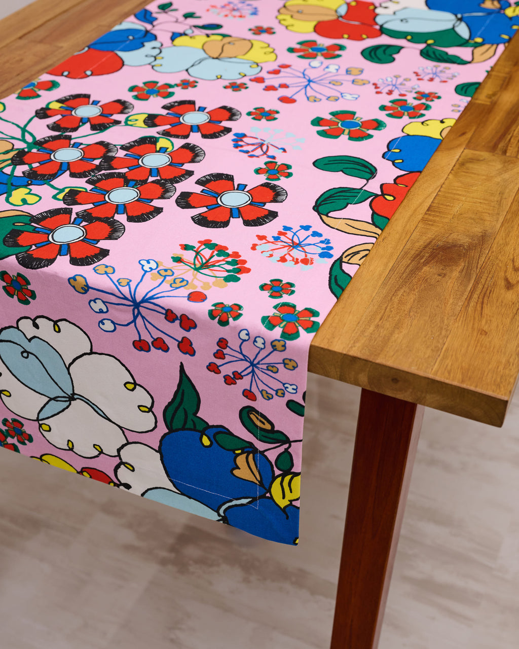 Table Runner - Bunga Raya Pink