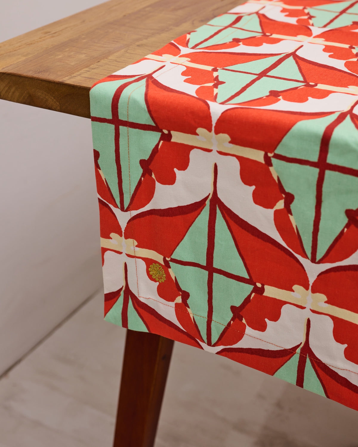 Table Runner -Diamond Brick