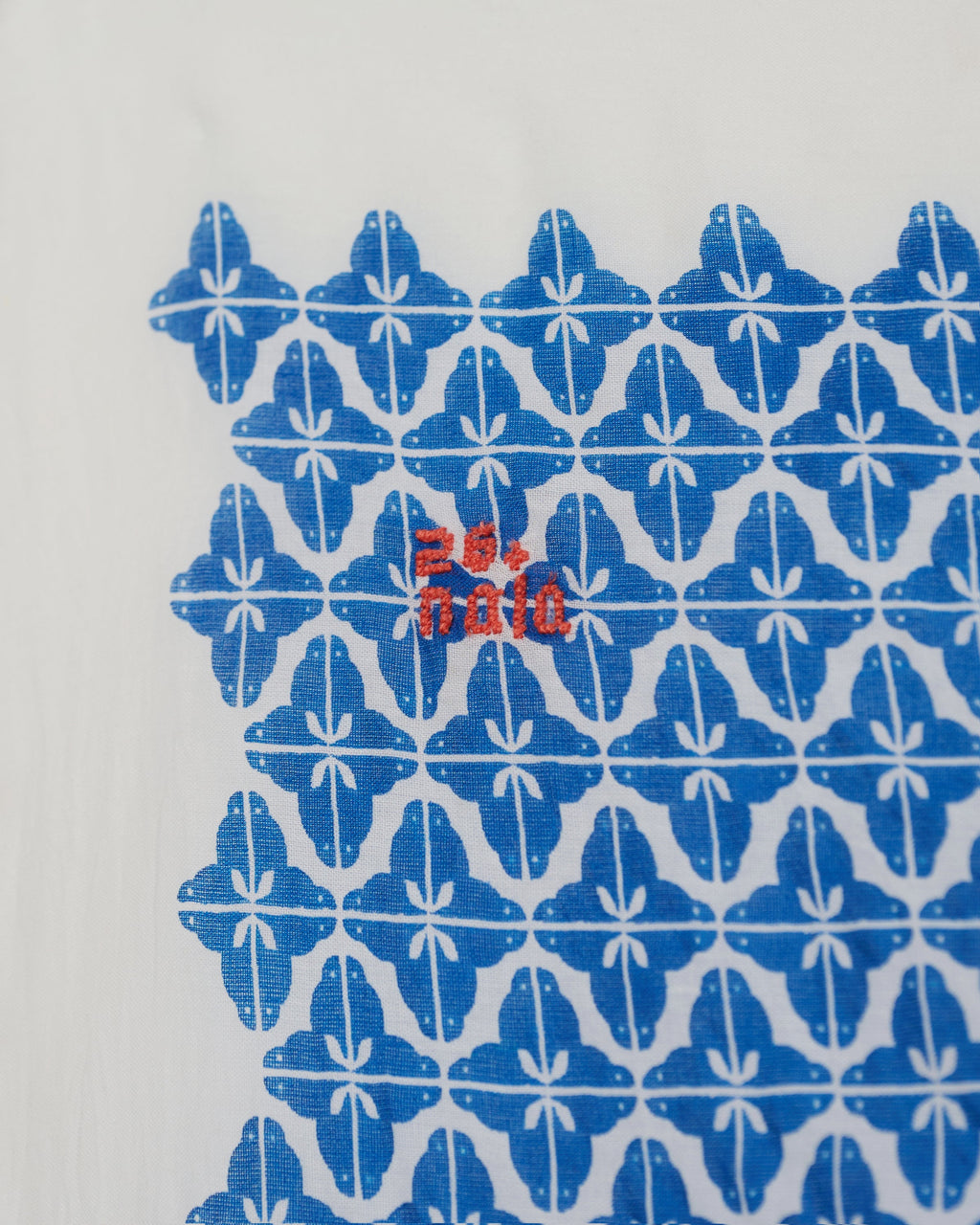 FIRE CRACKER SCARVES - Sharp in style blue
