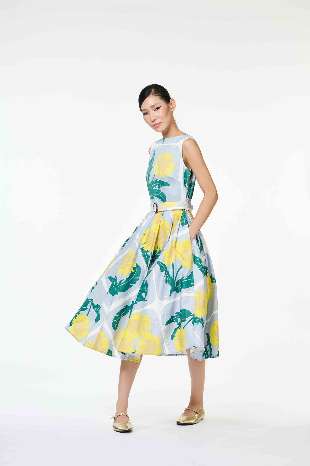 Retro Ladies Dress - I Grow Everywhere