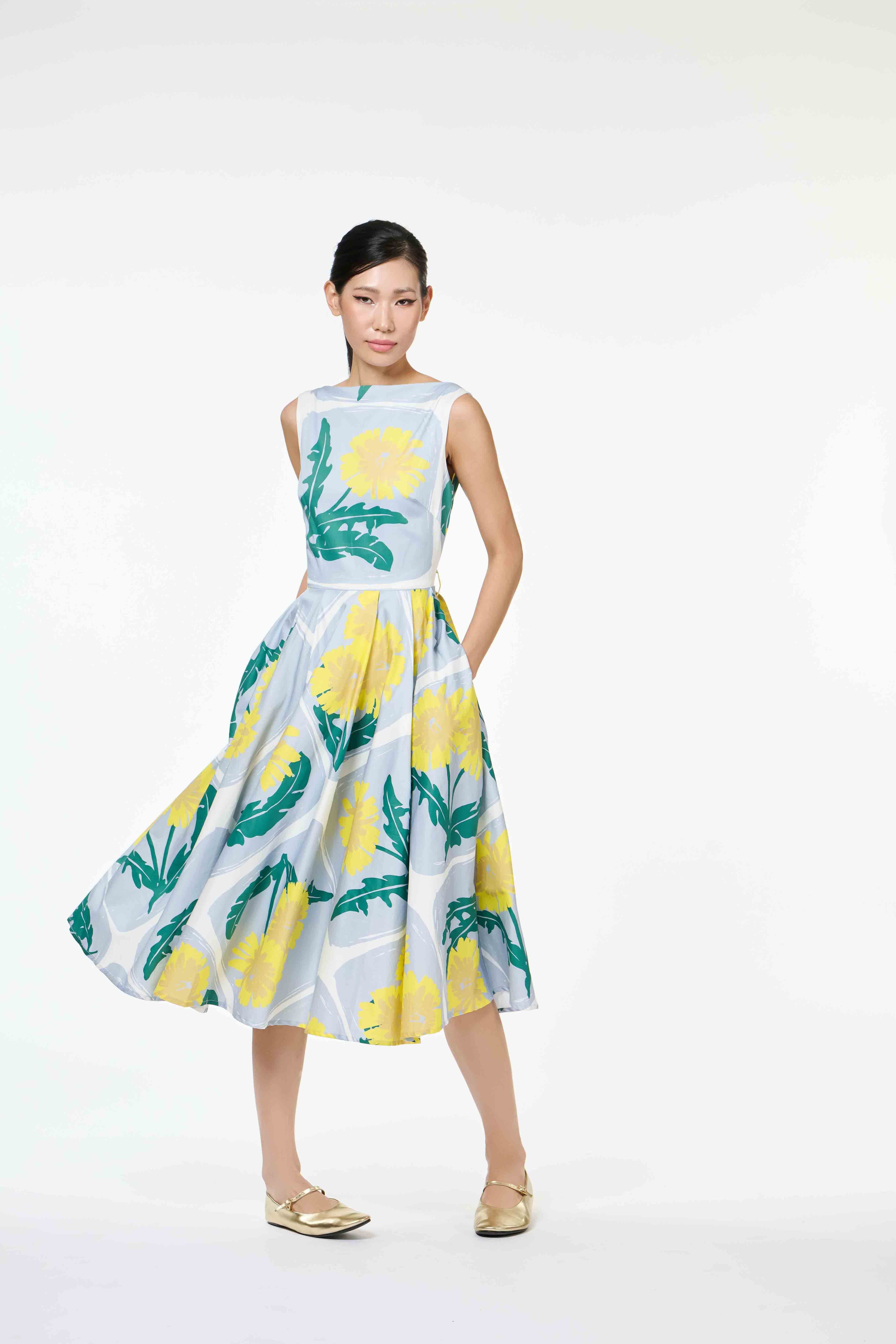 Retro Ladies Dress - I Grow Everywhere