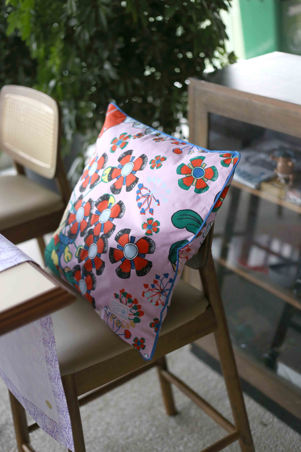 Square Cushion - Bunga Raya Pink