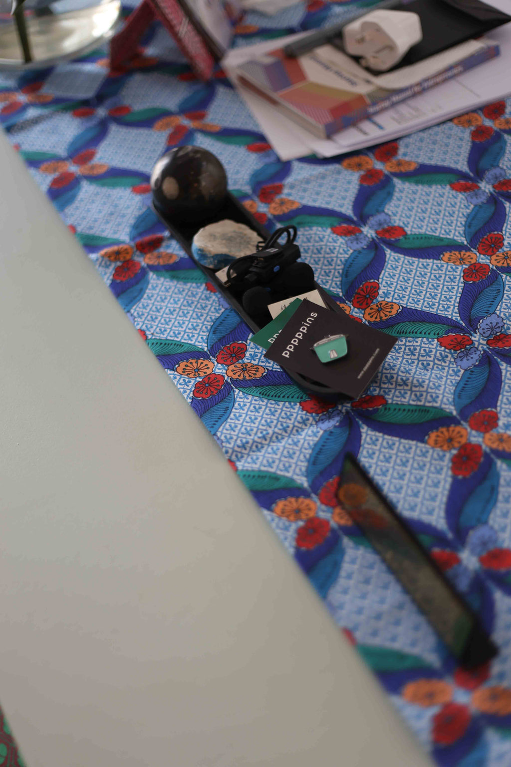 Table Runner - Seal The Deal Blue