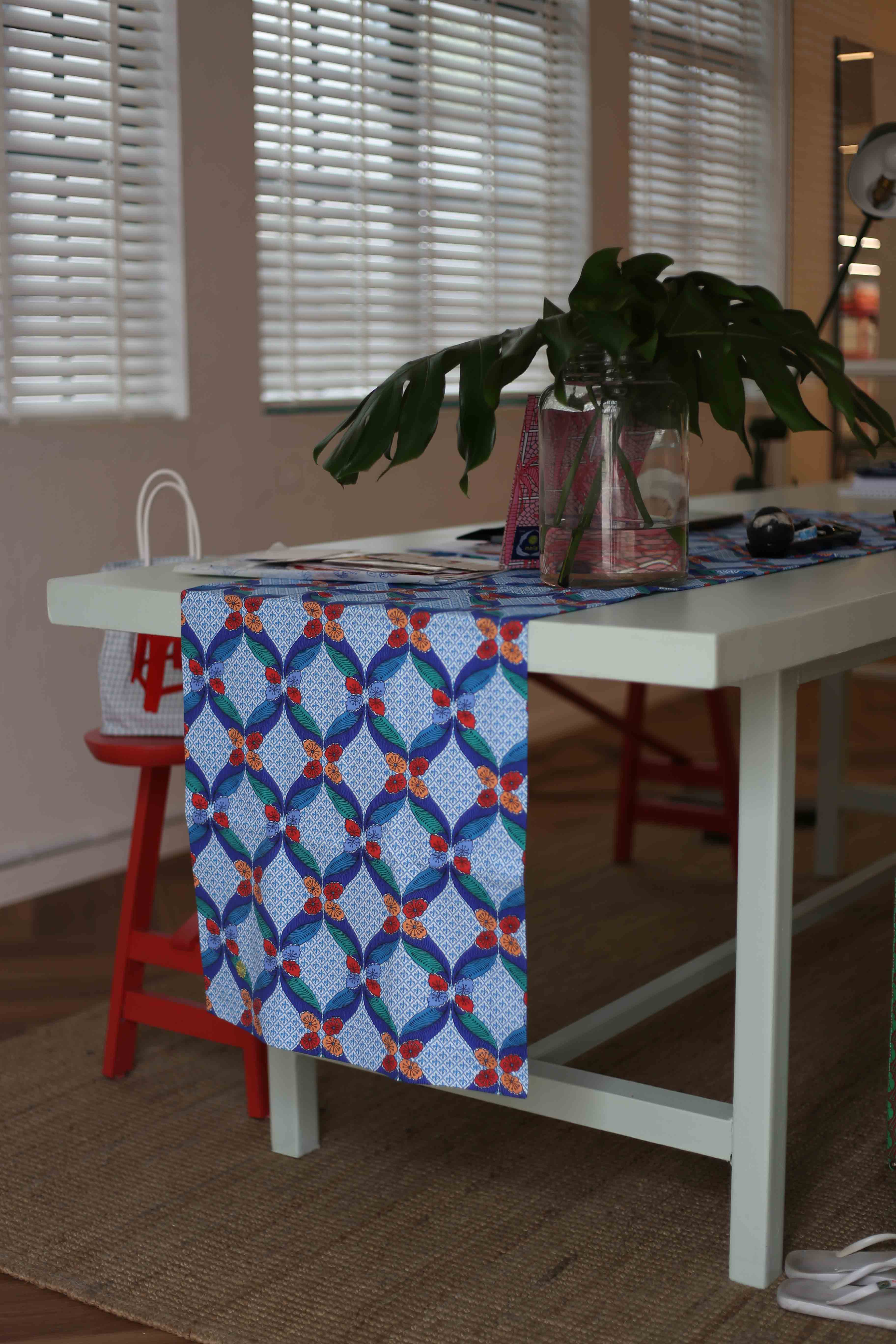 Table Runner - Seal The Deal Blue