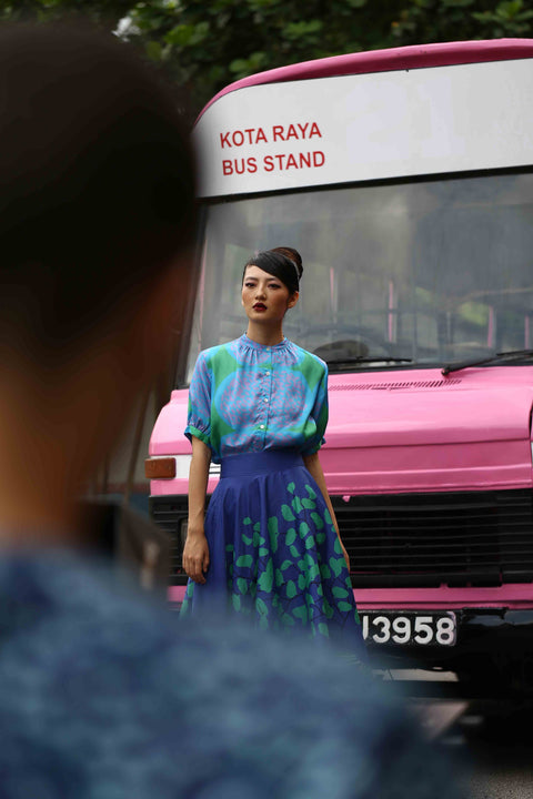 Daniela Top- Kuih Bom Grass Roots