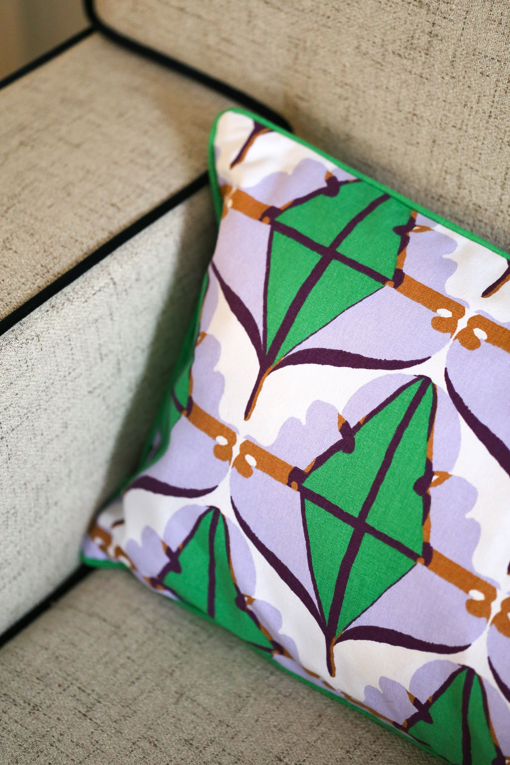 Rectangular Cushion - Diamond Lilac
