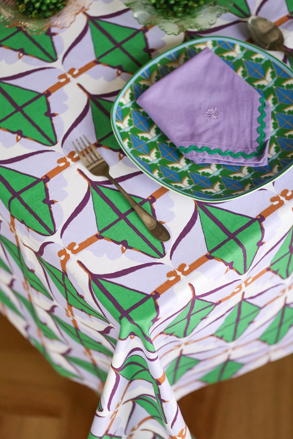 Square Table Cloth - Diamond Lilac