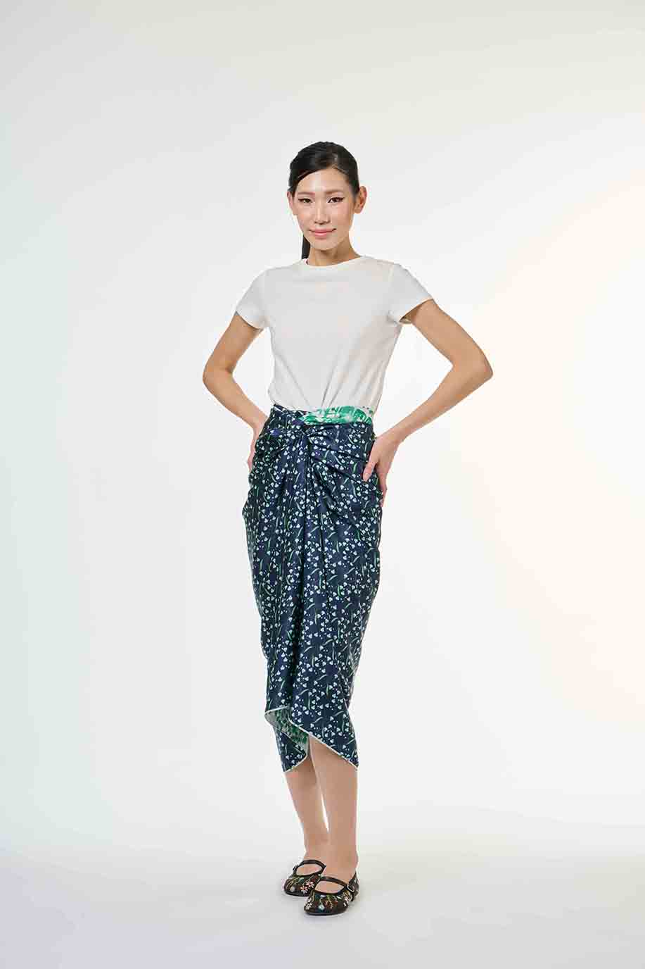 Reversible Sarong - Sila Duduk Green