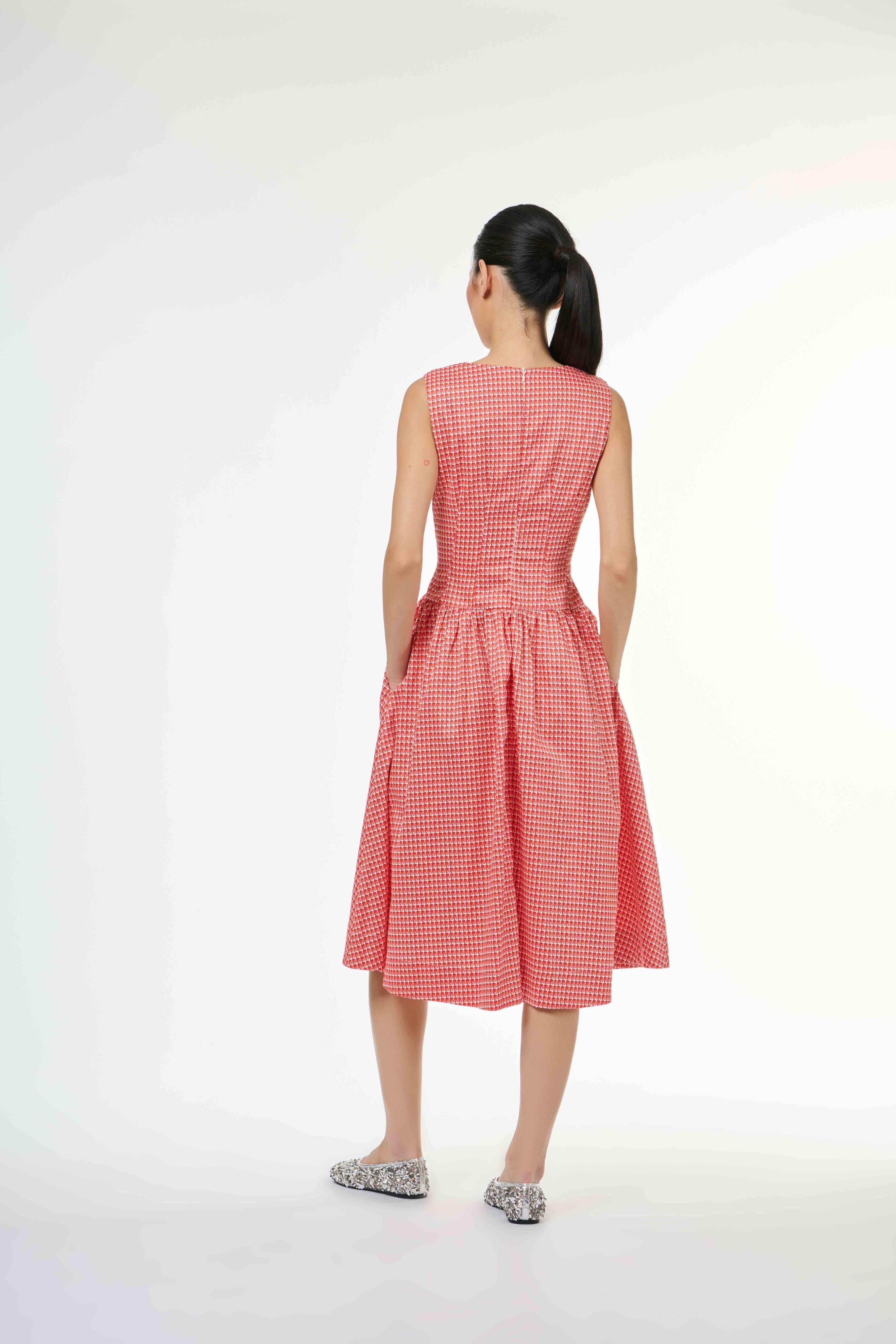 Show Time Dress - Sila Duduk Red