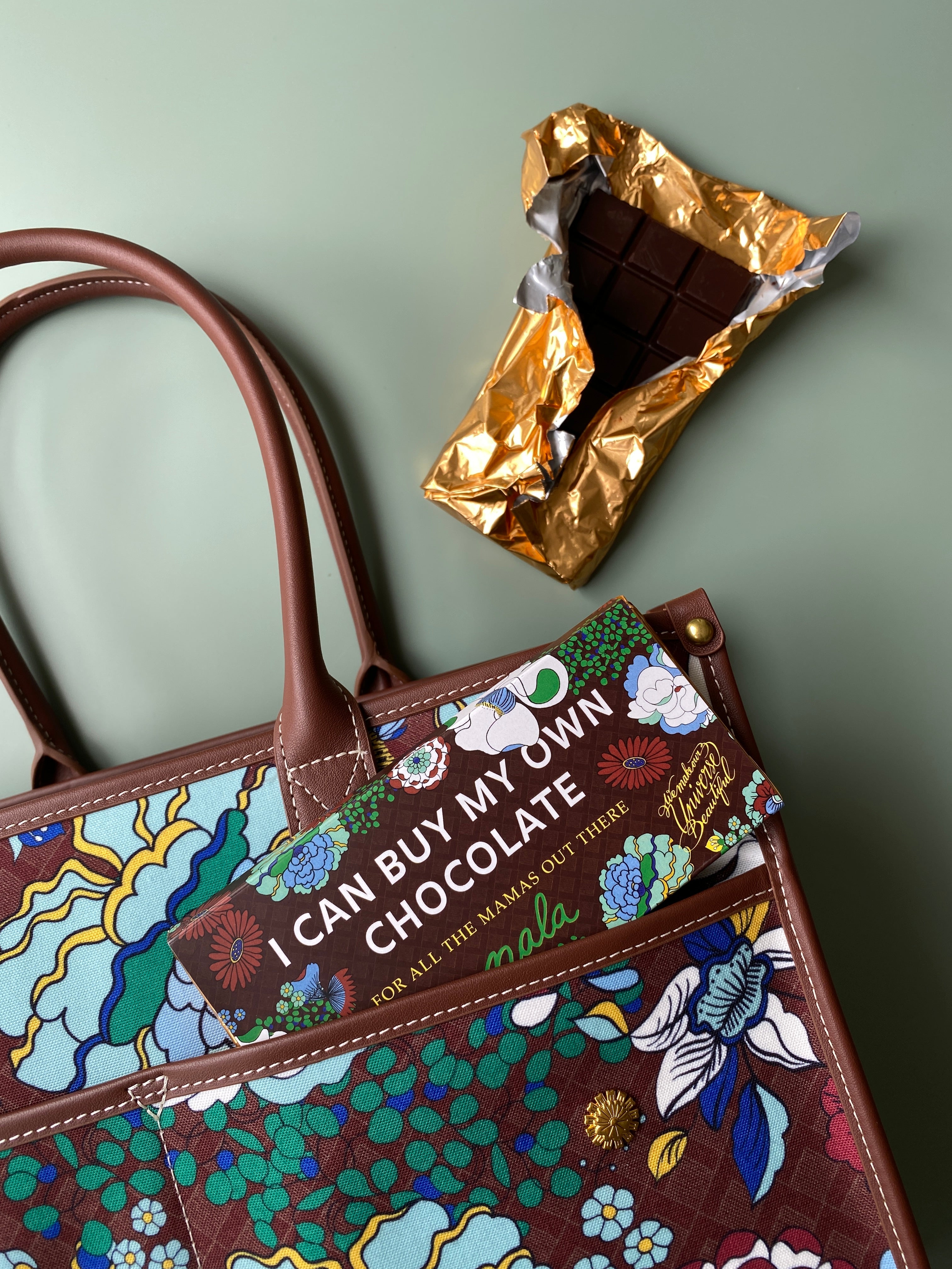 Large Farah (Leather) - Mandi Bunga Chocolate