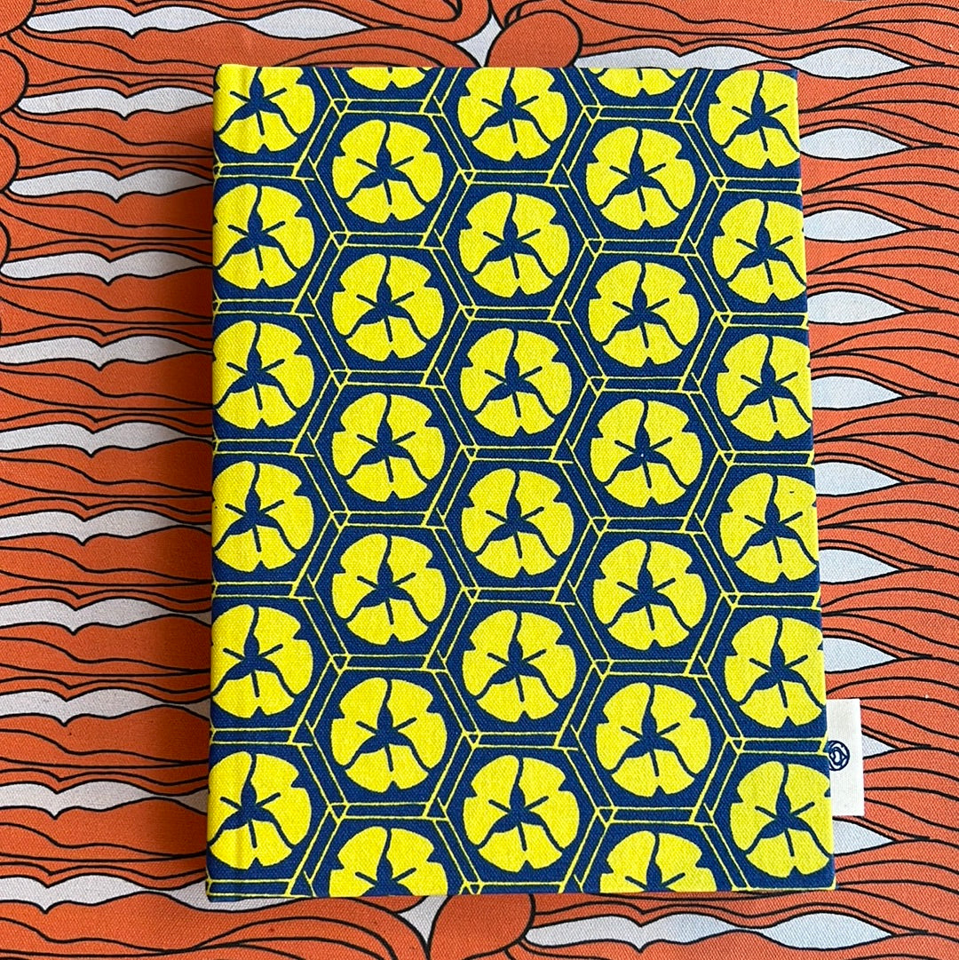 Evergreen Magic Book - Gingko Yellow